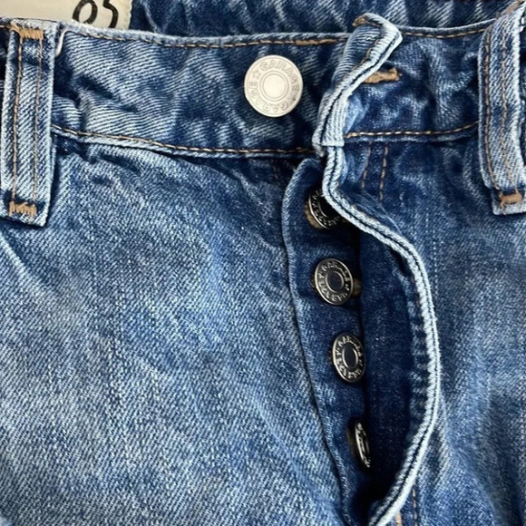 GARAGE Boyfriend Jeans Distressed Blue Light Wash Fray Hem Baggy Mid Rise Size 5 - Picture 6 of 11